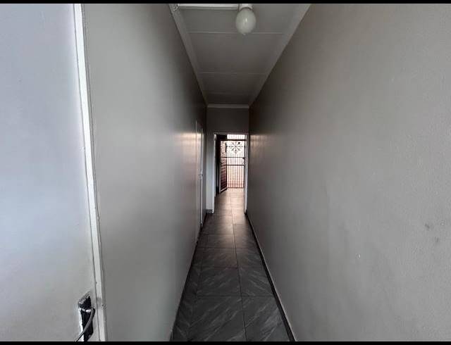 2 BEDROOM APARTMENT FOR SALE IN ARCADIA